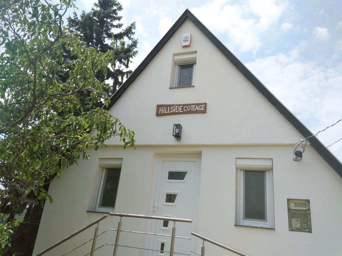 Hillside Cottage Печ Экстерьер фото