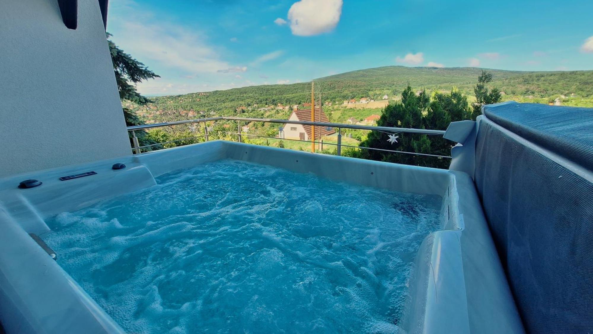 Hillside Cottage Печ Экстерьер фото